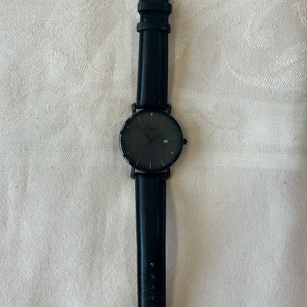SONGDU Men’s Ultra-Thin Quartz Wrist Watch